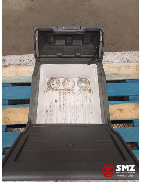 MAN Occ koelkast 35L MAN - Cabine e interior de Caminhão: foto 5 MAN Occ koelkast 35L MAN - Cabine e interior de Caminhão: foto 5