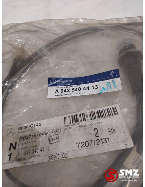 Mercedes-Benz Kabelboom oliekoeler mercedes a9425404413 - Cables/ Wire harness de Caminhão: foto 2 Mercedes-Benz Kabelboom oliekoeler mercedes a9425404413 - Cables/ Wire harness de Caminhão: foto 2