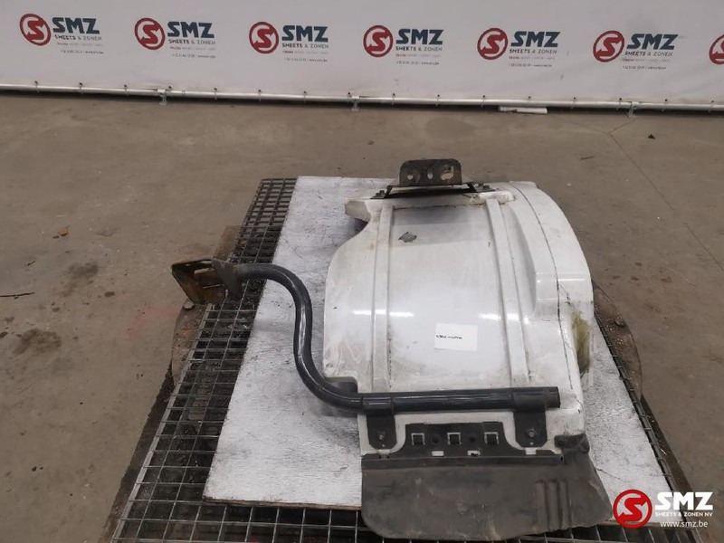 Mercedes-Benz Occ Spatbord links Mercedes Actros 1844 - Carroceria e exterior de Caminhão: foto 3 Mercedes-Benz Occ Spatbord links Mercedes Actros 1844 - Carroceria e exterior de Caminhão: foto 3