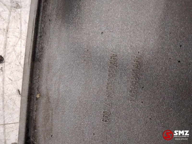 Mercedes-Benz Occ afdekplaat bumper Mercedes - Para-choque de Caminhão: foto 3 Mercedes-Benz Occ afdekplaat bumper Mercedes - Para-choque de Caminhão: foto 3