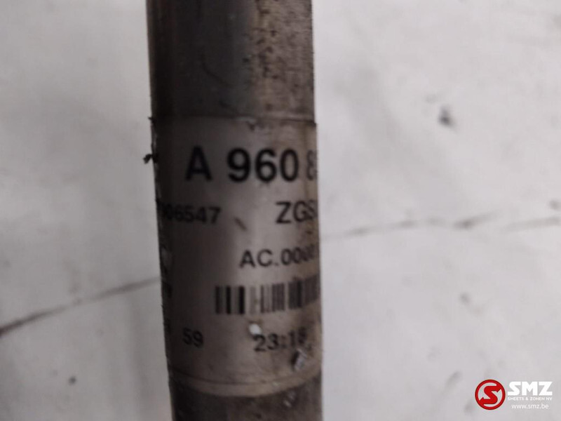 Mercedes-Benz Occ aircoleiding Mercedes Actros MP4 A9608308917 - Sistema de arrefecimento de Caminhão: foto 4 Mercedes-Benz Occ aircoleiding Mercedes Actros MP4 A9608308917 - Sistema de arrefecimento de Caminhão: foto 4