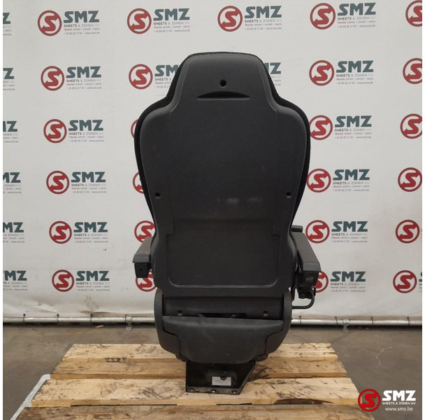 Mercedes-Benz Occ bestuurdersstoel Mercedes Actros MP3 - Cabine e interior de Caminhão: foto 2 Mercedes-Benz Occ bestuurdersstoel Mercedes Actros MP3 - Cabine e interior de Caminhão: foto 2