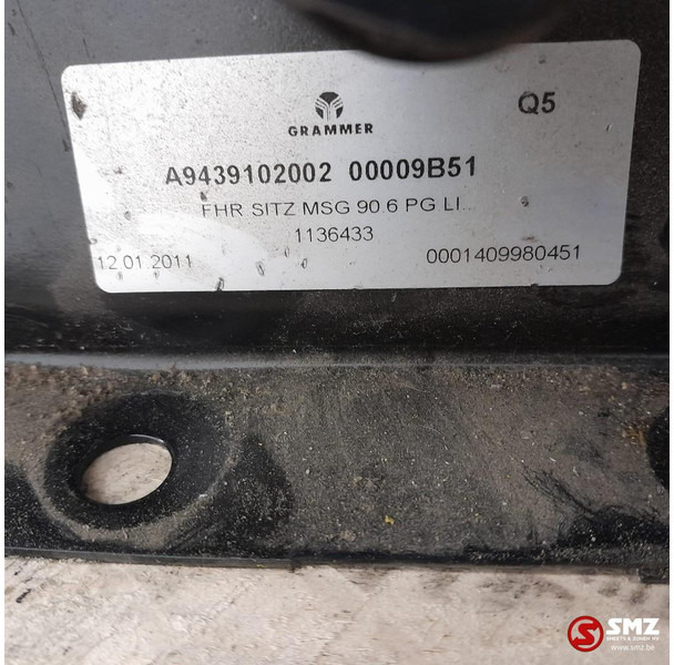 Mercedes-Benz Occ bestuurdersstoel Mercedes Actros MP3 - Cabine e interior de Caminhão: foto 5 Mercedes-Benz Occ bestuurdersstoel Mercedes Actros MP3 - Cabine e interior de Caminhão: foto 5