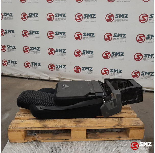 Mercedes-Benz Occ bijrijdersstoel rechts Mercedes - Cabine e interior de Caminhão: foto 1 Mercedes-Benz Occ bijrijdersstoel rechts Mercedes - Cabine e interior de Caminhão: foto 1