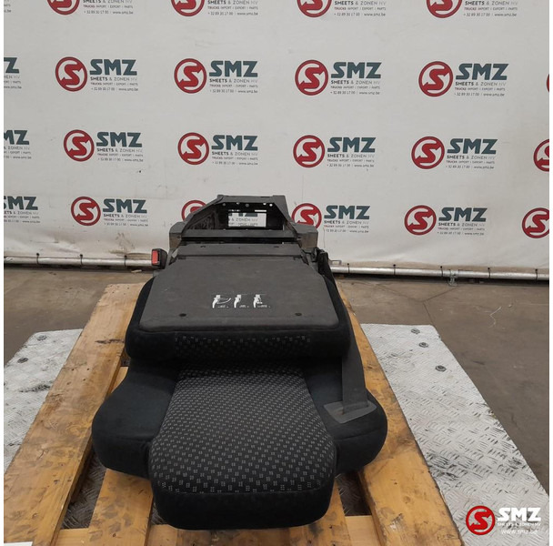 Mercedes-Benz Occ bijrijdersstoel rechts Mercedes - Cabine e interior de Caminhão: foto 3 Mercedes-Benz Occ bijrijdersstoel rechts Mercedes - Cabine e interior de Caminhão: foto 3