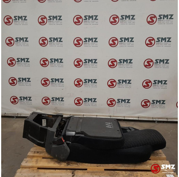 Mercedes-Benz Occ bijrijdersstoel rechts Mercedes - Cabine e interior de Caminhão: foto 2 Mercedes-Benz Occ bijrijdersstoel rechts Mercedes - Cabine e interior de Caminhão: foto 2