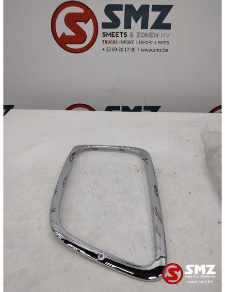 Mercedes-Benz Occ chrome frame verlichting links Mercedes Actros - Iluminação de Caminhão: foto 2 Mercedes-Benz Occ chrome frame verlichting links Mercedes Actros - Iluminação de Caminhão: foto 2