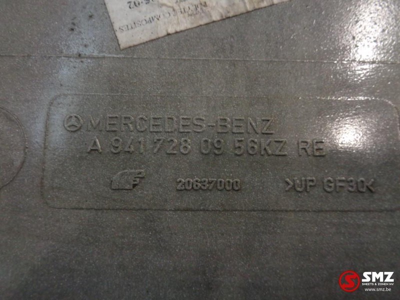 Mercedes-Benz Occ deurverlenging rechts Mercedes Actros - Porta e peças de Caminhão: foto 2 Mercedes-Benz Occ deurverlenging rechts Mercedes Actros - Porta e peças de Caminhão: foto 2