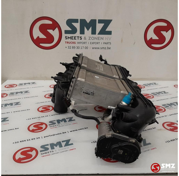 Mercedes-Benz Occ intercooler radiator AMG C63S Mercedes - Intercooler de Automóvel: foto 3 Mercedes-Benz Occ intercooler radiator AMG C63S Mercedes - Intercooler de Automóvel: foto 3