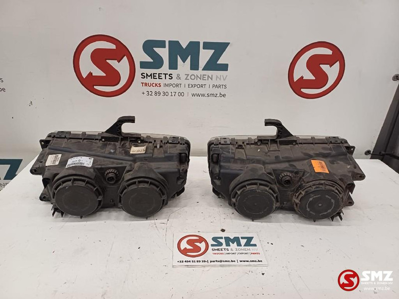 Mercedes-Benz Set koplampen L/R Mercedes - Farol dianteira de Caminhão: foto 2 Mercedes-Benz Set koplampen L/R Mercedes - Farol dianteira de Caminhão: foto 2
