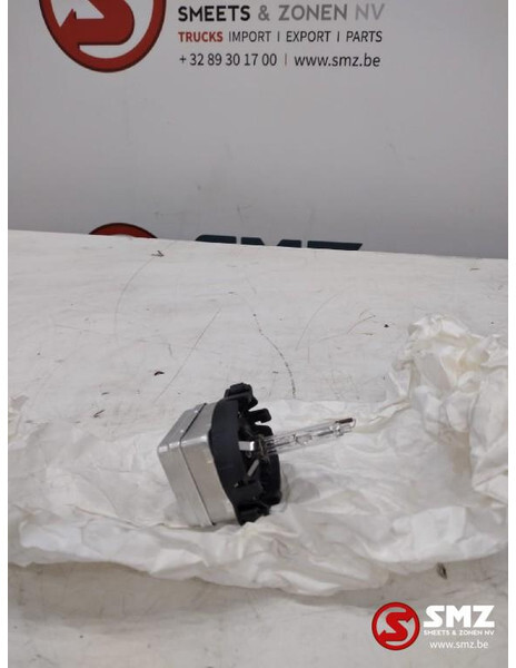 Mercedes-Benz Xenonlamp + houder Mercedes A0018265482 N000000004 - Farol dianteira de Caminhão: foto 1 Mercedes-Benz Xenonlamp + houder Mercedes A0018265482 N000000004 - Farol dianteira de Caminhão: foto 1