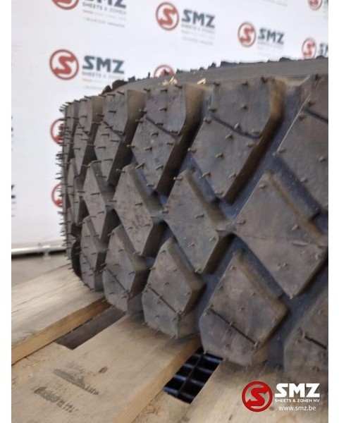 Michelin Occ Band 295/80R22.5 Michelin - Pneu de Caminhão: foto 1 Michelin Occ Band 295/80R22.5 Michelin - Pneu de Caminhão: foto 1