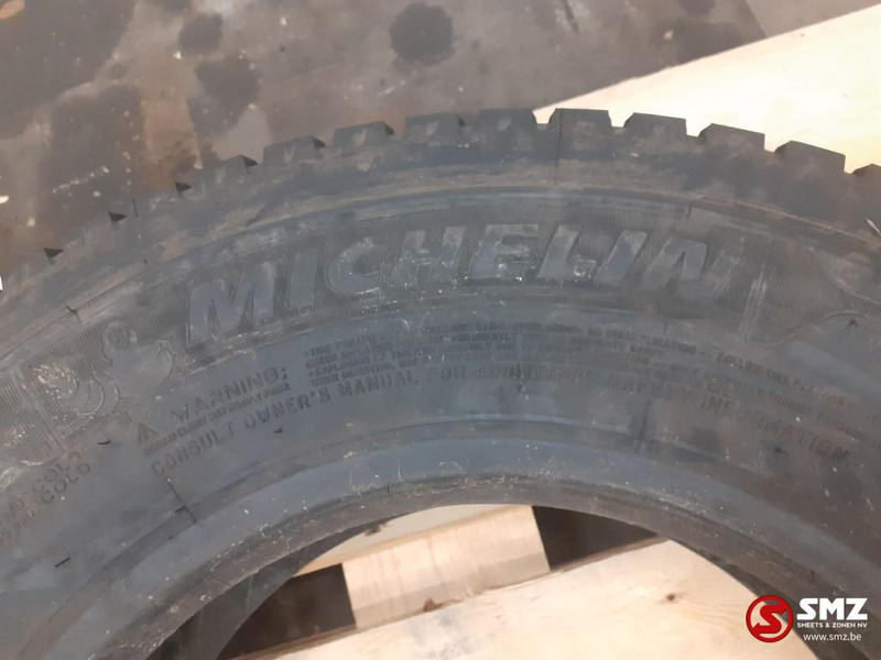 Michelin Occ vrachtwagenband Michelin 225/75R17.5 - Pneu de Caminhão: foto 2 Michelin Occ vrachtwagenband Michelin 225/75R17.5 - Pneu de Caminhão: foto 2