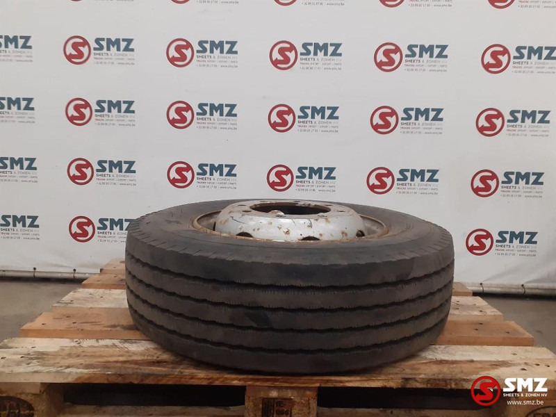 Michelin Occ vrachtwagenband Michelin 245/70R19.5 - Pneu de Caminhão: foto 1 Michelin Occ vrachtwagenband Michelin 245/70R19.5 - Pneu de Caminhão: foto 1