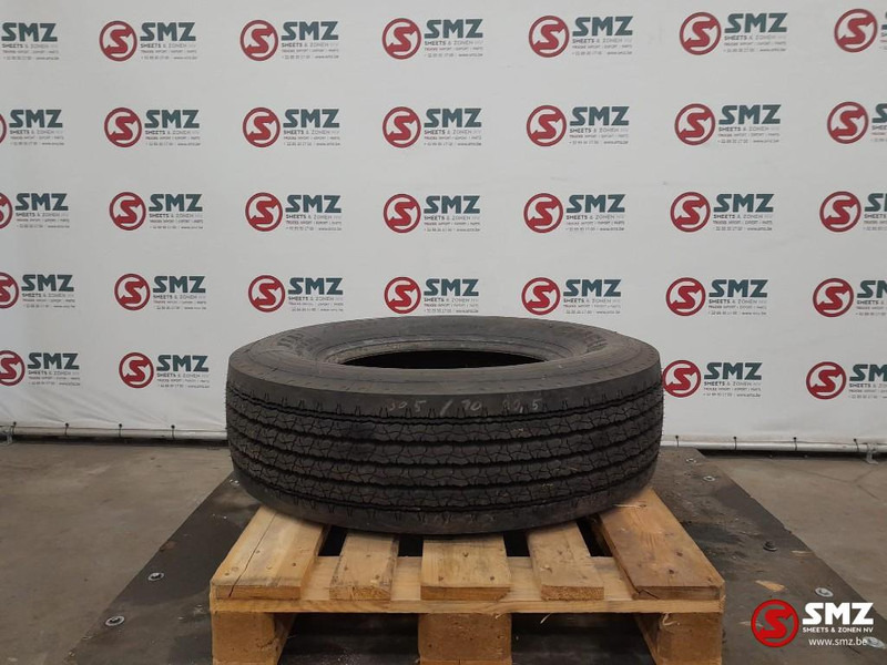 Michelin Occ vrachtwagenband Michelin 305/70R22.5 - Pneu de Caminhão: foto 1 Michelin Occ vrachtwagenband Michelin 305/70R22.5 - Pneu de Caminhão: foto 1