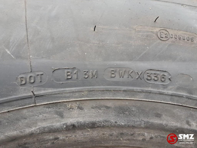 Michelin Occ vrachtwagenband Michelin 305/70R22.5 - Pneu de Caminhão: foto 4 Michelin Occ vrachtwagenband Michelin 305/70R22.5 - Pneu de Caminhão: foto 4