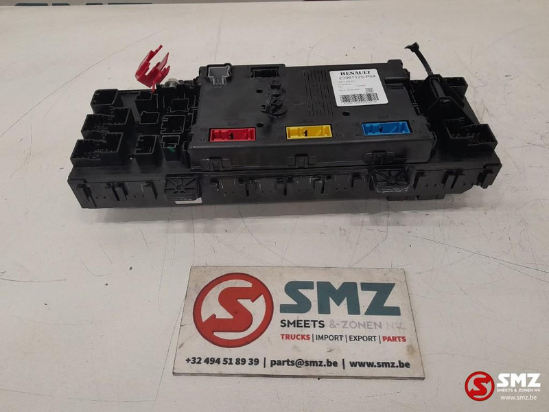 Renault Occ ECU VMCU2 regeleenheid Renault - Centralina electrónica de Caminhão: foto 5 Renault Occ ECU VMCU2 regeleenheid Renault - Centralina electrónica de Caminhão: foto 5