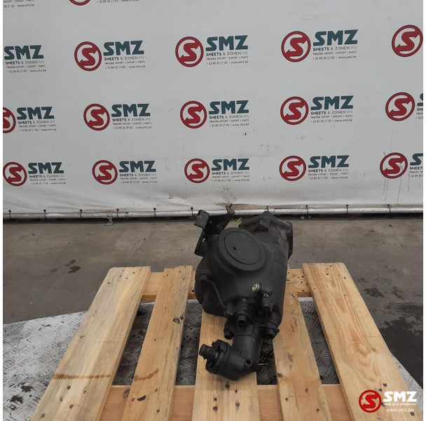 Renault Occ Stuurhuis Renault - Caixa de direção de Caminhão: foto 3 Renault Occ Stuurhuis Renault - Caixa de direção de Caminhão: foto 3