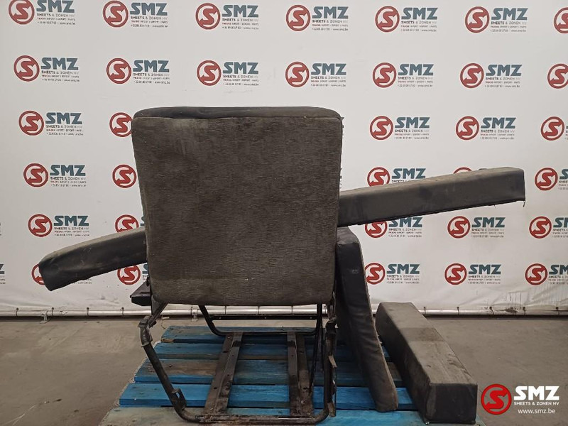 Renault Occ extra zitting Renault - Cabine e interior de Caminhão: foto 4 Renault Occ extra zitting Renault - Cabine e interior de Caminhão: foto 4