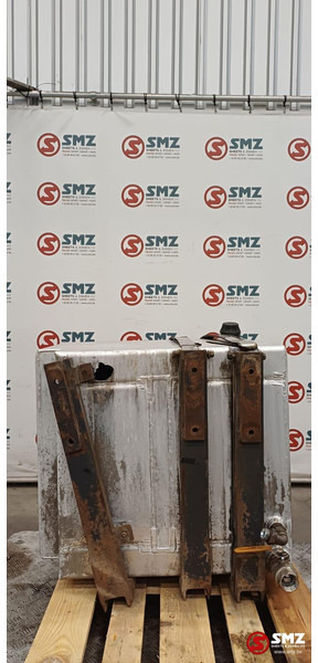 Renault Occ hydraulische tank 250L + materiaalkast Renault - Tanque hidráulico de Caminhão: foto 2 Renault Occ hydraulische tank 250L + materiaalkast Renault - Tanque hidráulico de Caminhão: foto 2