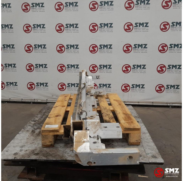 Renault Occ onderrijdbeveiliging Renault - Para-choque de Caminhão: foto 4 Renault Occ onderrijdbeveiliging Renault - Para-choque de Caminhão: foto 4