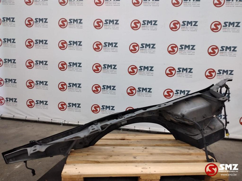 Renault Occ opstapbak links Renault - Cabine e interior de Caminhão: foto 3 Renault Occ opstapbak links Renault - Cabine e interior de Caminhão: foto 3