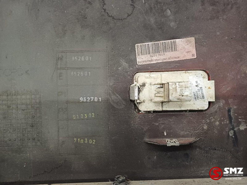 Renault Occ set side skirts L/R Renault - Estrutura/ Châssis de Caminhão: foto 4 Renault Occ set side skirts L/R Renault - Estrutura/ Châssis de Caminhão: foto 4