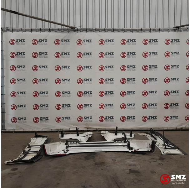 Scania Occ cabinespoilerset Scania R NTG - Aerodinâmica/ Aerofólio de Caminhão: foto 2 Scania Occ cabinespoilerset Scania R NTG - Aerodinâmica/ Aerofólio de Caminhão: foto 2