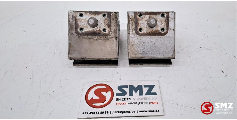 Scania Occ set motorsteunen Scania - Suporte de motor de Caminhão: foto 2 Scania Occ set motorsteunen Scania - Suporte de motor de Caminhão: foto 2