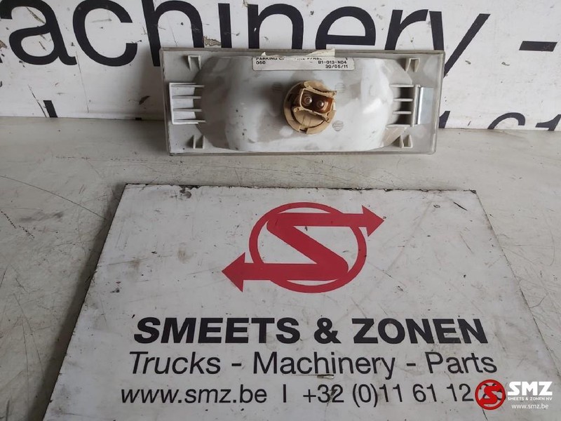 Volvo Occ Breedtelamp Volvo FH12/FH16/FM10/FM12 - Iluminação de Caminhão: foto 2 Volvo Occ Breedtelamp Volvo FH12/FH16/FM10/FM12 - Iluminação de Caminhão: foto 2