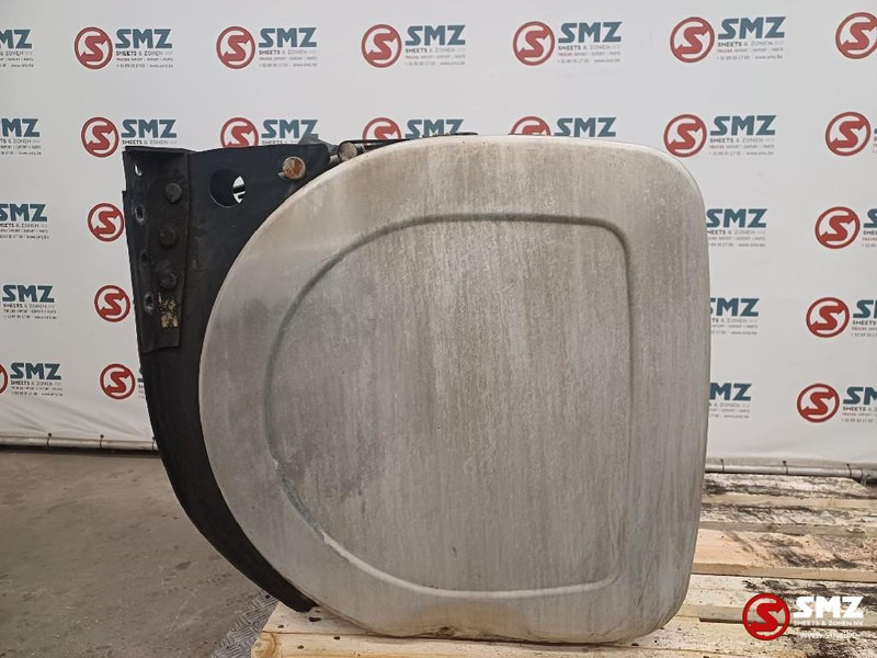 Volvo Occ brandstoftank met steunen 330L Volvo - Tanque de combustível de Caminhão: foto 4 Volvo Occ brandstoftank met steunen 330L Volvo - Tanque de combustível de Caminhão: foto 4