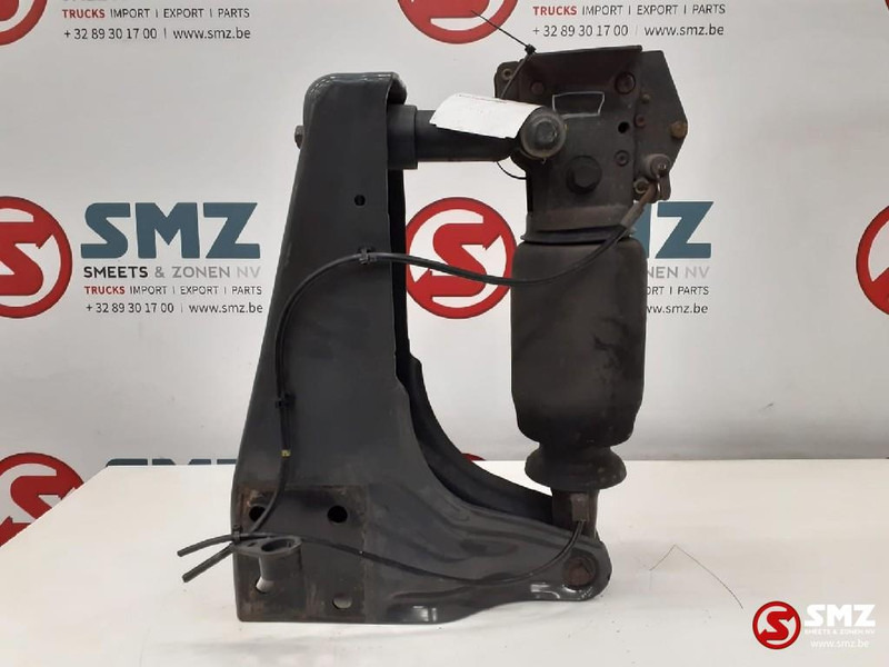 Volvo Occ cabineschokdemper + bevestiging rechts Volvo - Amortecedor de Caminhão: foto 1 Volvo Occ cabineschokdemper + bevestiging rechts Volvo - Amortecedor de Caminhão: foto 1