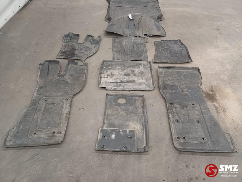 Volvo Occ mattenset Volvo - Cabine e interior de Caminhão: foto 2 Volvo Occ mattenset Volvo - Cabine e interior de Caminhão: foto 2