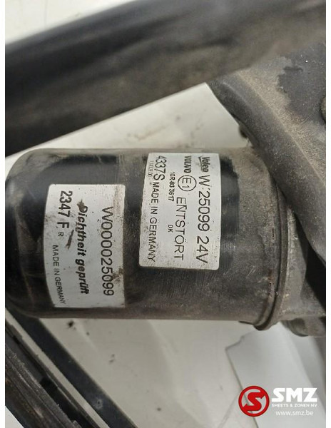 Volvo Occ ruitenwissermechanisme + ruitenwissermotor Vol - Limpador de pára-brisa de Caminhão: foto 4 Volvo Occ ruitenwissermechanisme + ruitenwissermotor Vol - Limpador de pára-brisa de Caminhão: foto 4