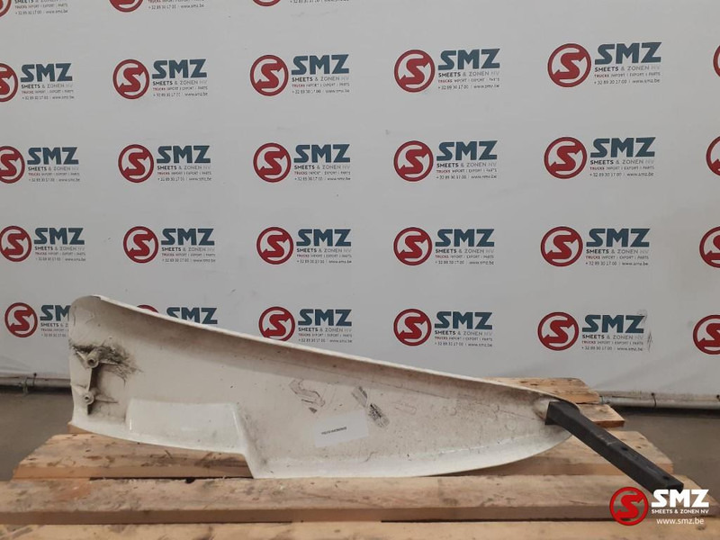 Volvo Occ zijdakspoiler rechts Volvo - Aerodinâmica/ Aerofólio de Caminhão: foto 2 Volvo Occ zijdakspoiler rechts Volvo - Aerodinâmica/ Aerofólio de Caminhão: foto 2