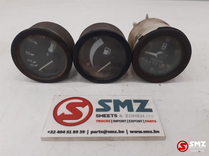 Zettelmeyer Occ set VDO tellers instrumentenpaneel Zettelmeyer - Painel de instrumentos de Caminhão: foto 1 Zettelmeyer Occ set VDO tellers instrumentenpaneel Zettelmeyer - Painel de instrumentos de Caminhão: foto 1