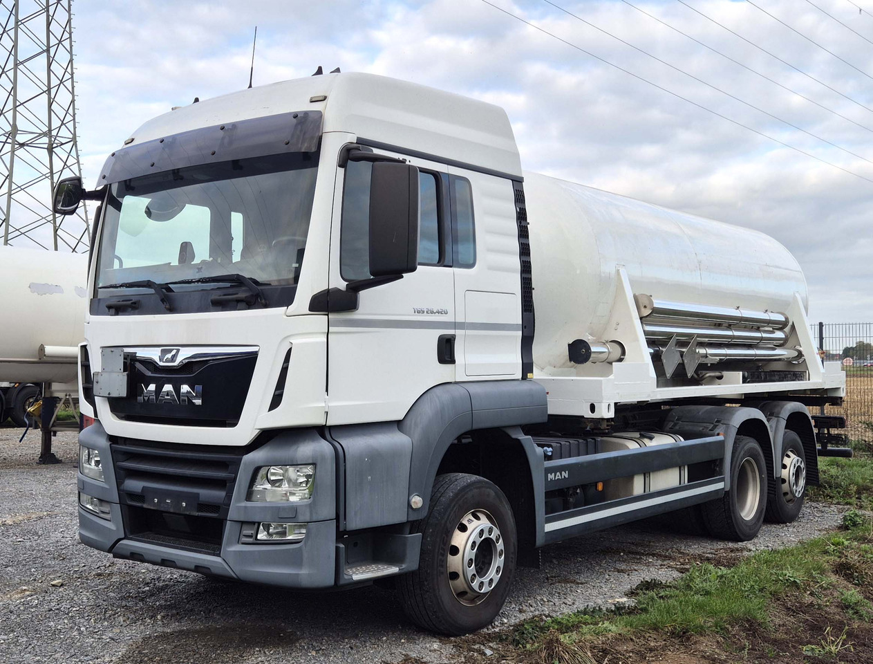 MAN Tank gas truck cryogenic used for oxygen, nitrogen, argon, LIN, LOX, LAR - Caminhão tanque: foto 2 MAN Tank gas truck cryogenic used for oxygen, nitrogen, argon, LIN, LOX, LAR - Caminhão tanque: foto 2