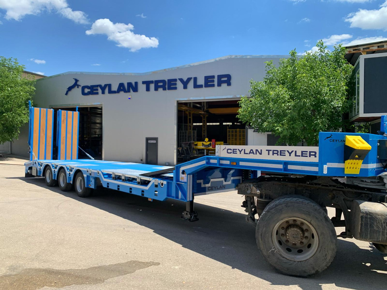 CEYLAN 3 AXLES STANDART & EXTENDABLE LOWBED - Semireboque baixa: foto 1 CEYLAN 3 AXLES STANDART & EXTENDABLE LOWBED - Semireboque baixa: foto 1