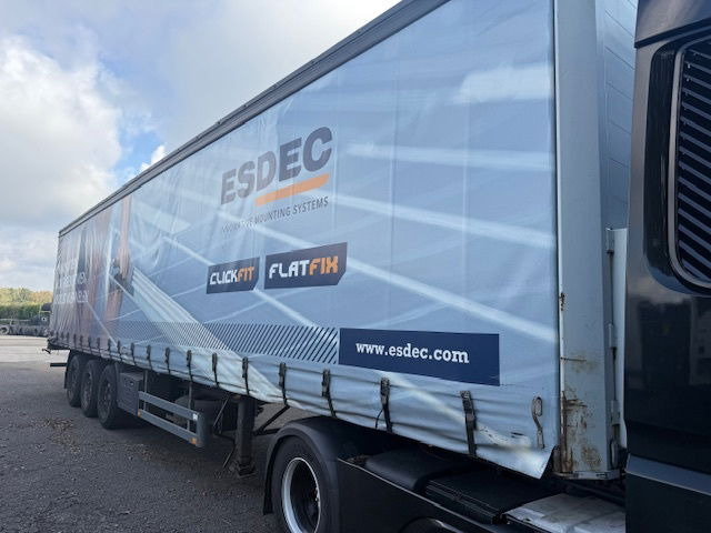 Pacton Saf Schijfremmen - Semi-reboque de lona: foto 1 Pacton Saf Schijfremmen - Semi-reboque de lona: foto 1