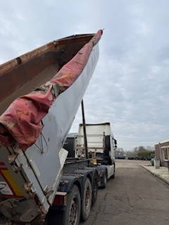 Schmitz Cargobull Stalen kipper 24 cub - Semireboque basculante: foto 3 Schmitz Cargobull Stalen kipper 24 cub - Semireboque basculante: foto 3