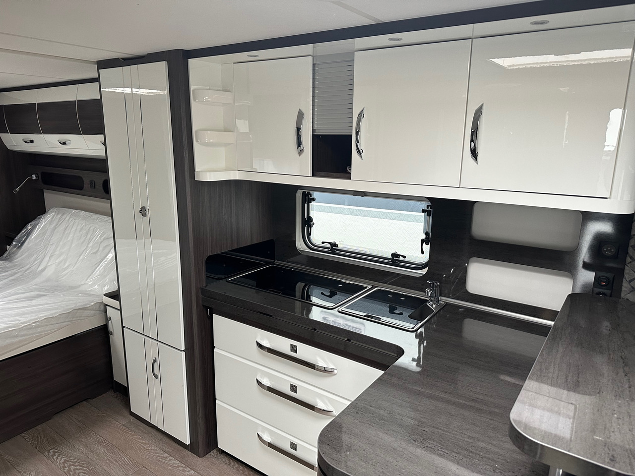 Caravana nuevo PRESTIGE 720 WQC 2024: foto 6