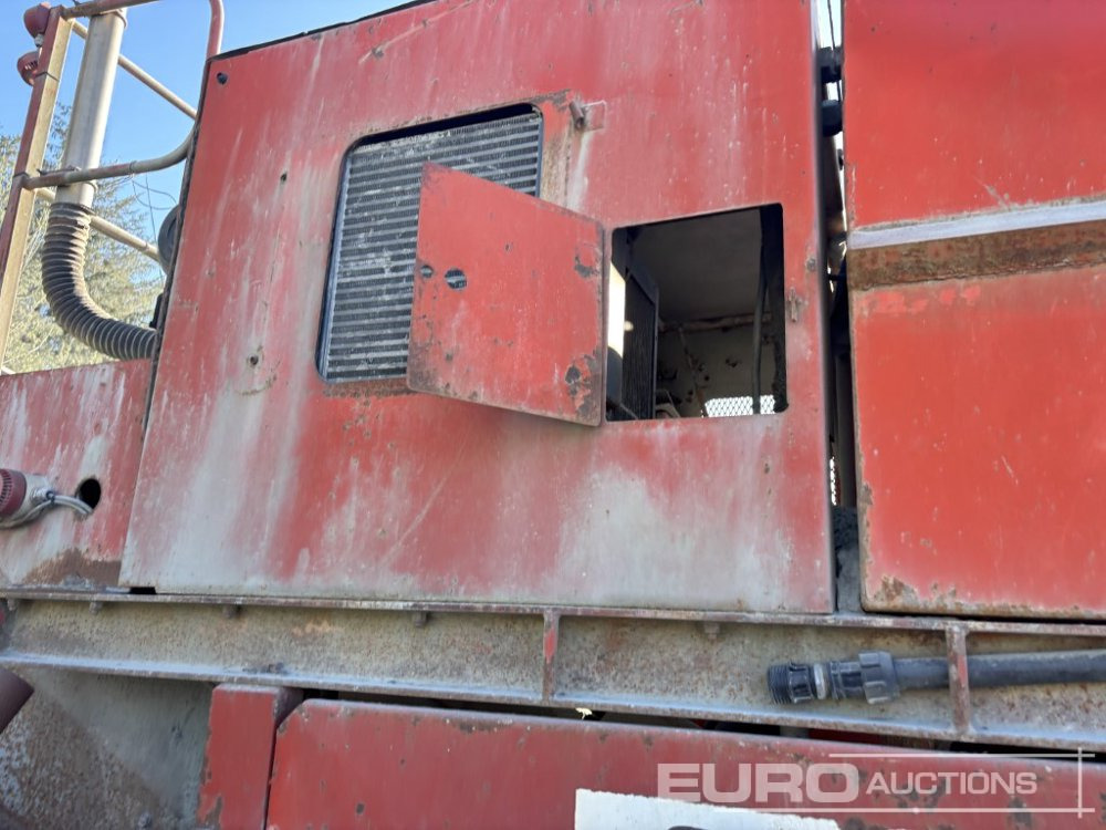 Peneira vibratória 1999 Terex Finlay 683: foto 8