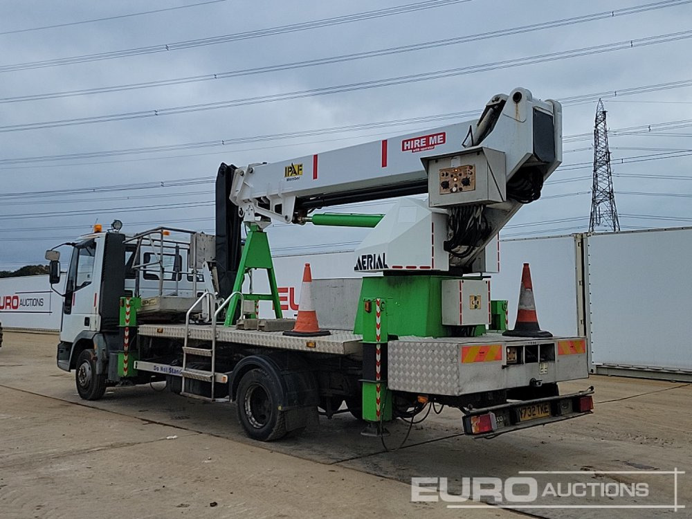2001 Iveco CRG75E15 - Caminhão com plataforma aérea: foto 3 2001 Iveco CRG75E15 - Caminhão com plataforma aérea: foto 3