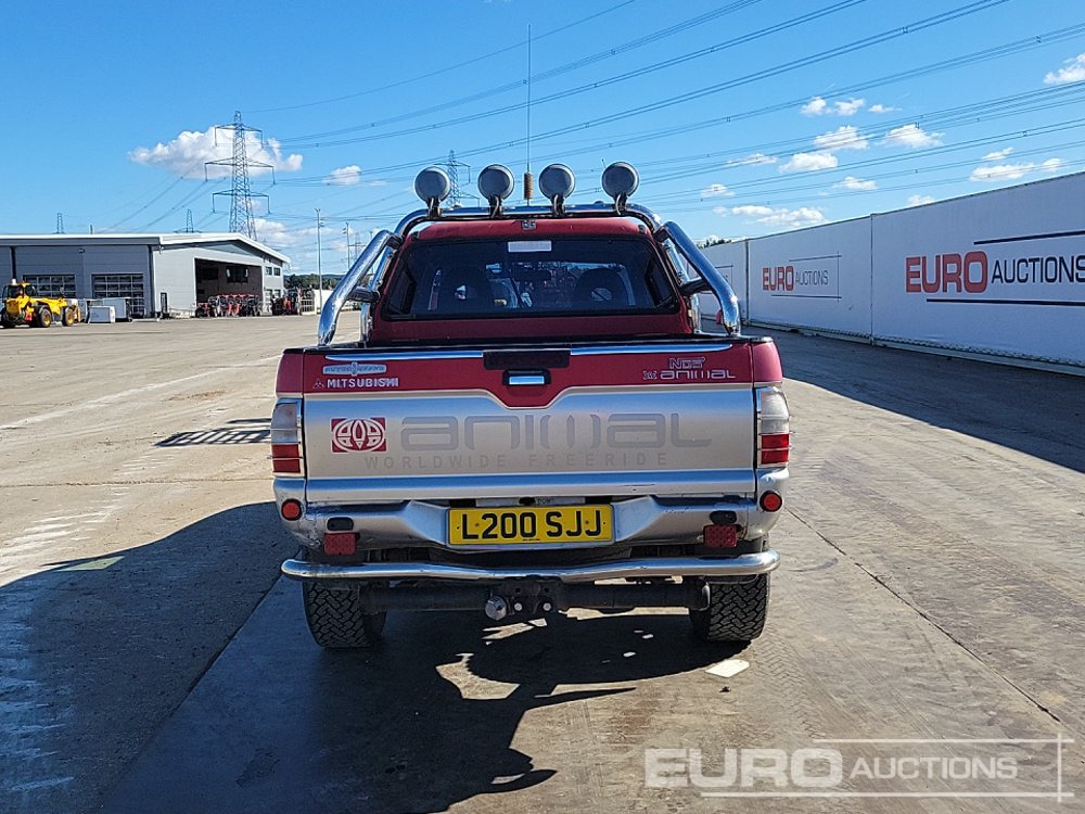 2004 Mitsubishi L200 - Pick-up: foto 4 2004 Mitsubishi L200 - Pick-up: foto 4