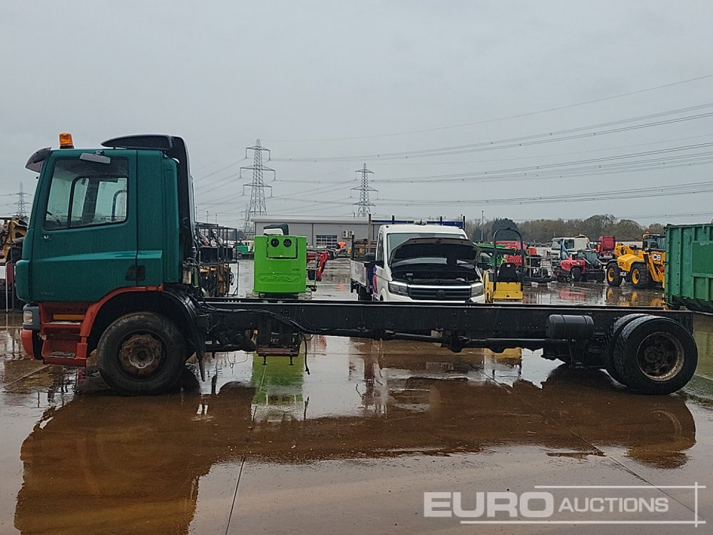 2005 DAF CF65.220 - Caminhão chassi: foto 2 2005 DAF CF65.220 - Caminhão chassi: foto 2