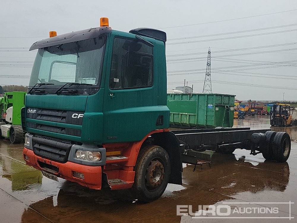 2005 DAF CF65.220 - Caminhão chassi: foto 1 2005 DAF CF65.220 - Caminhão chassi: foto 1