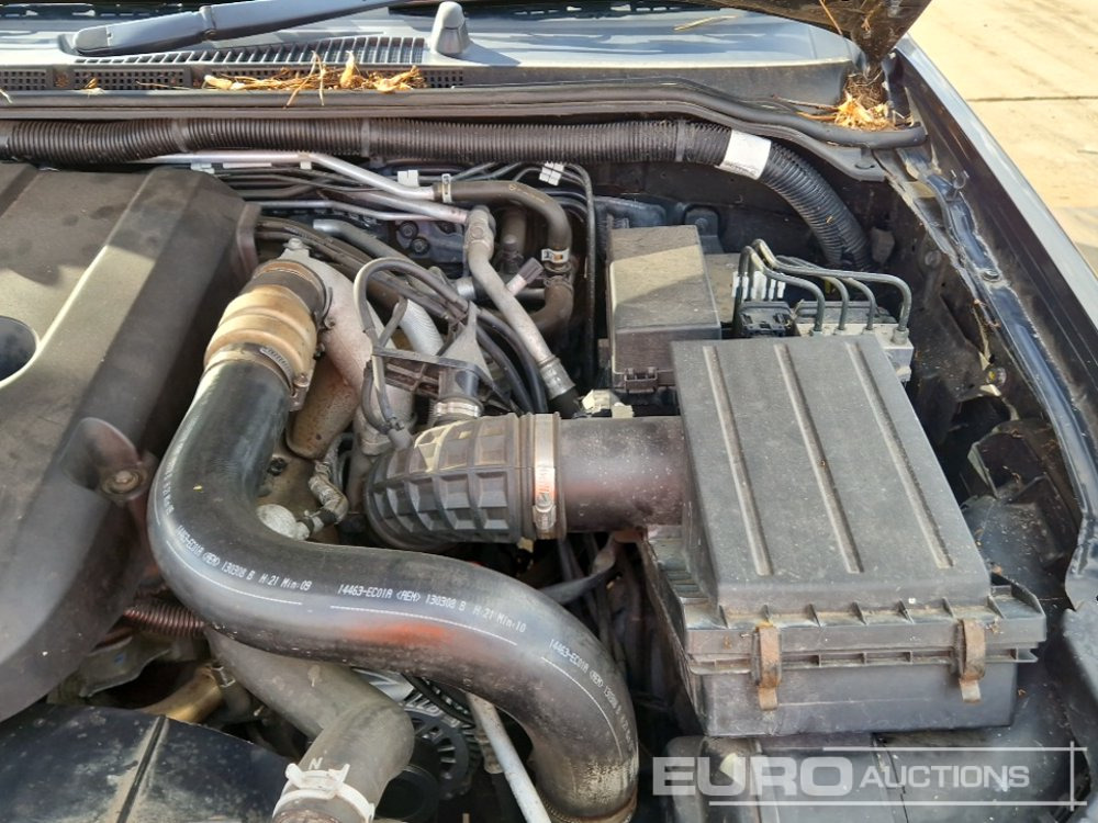 SUV 2009 Nissan Pathfinder: foto 19