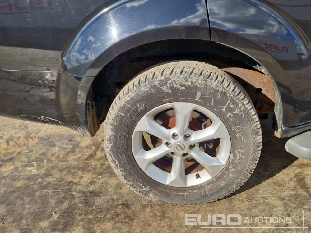 SUV 2009 Nissan Pathfinder: foto 11