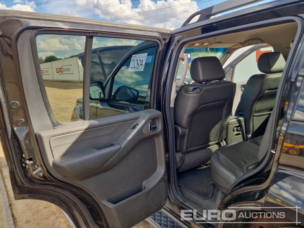 SUV 2009 Nissan Pathfinder: foto 21