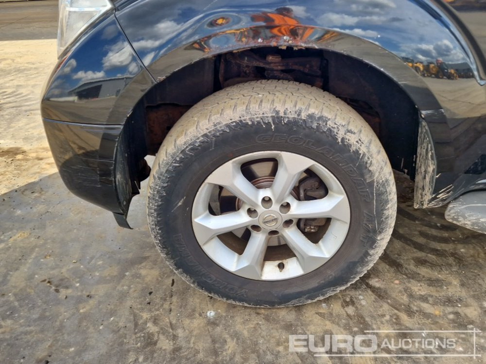 SUV 2009 Nissan Pathfinder: foto 9
